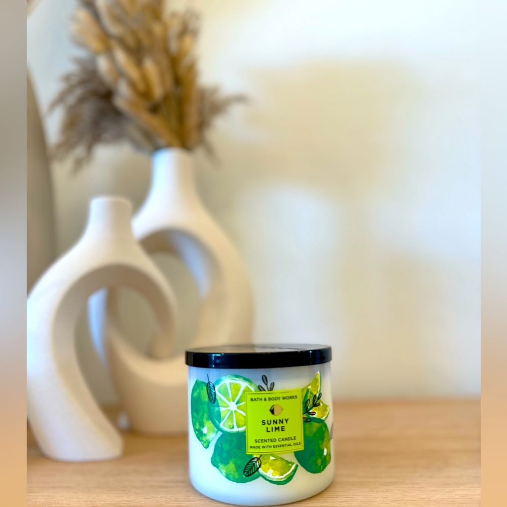 BATH AND BODY WORKS sunny lime 3 wicked candle